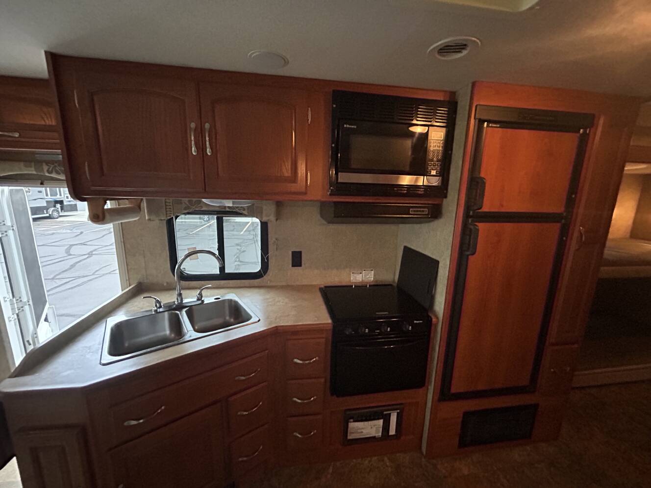 A photo of this 2007 Georgie Boy Pursuit 3540DS