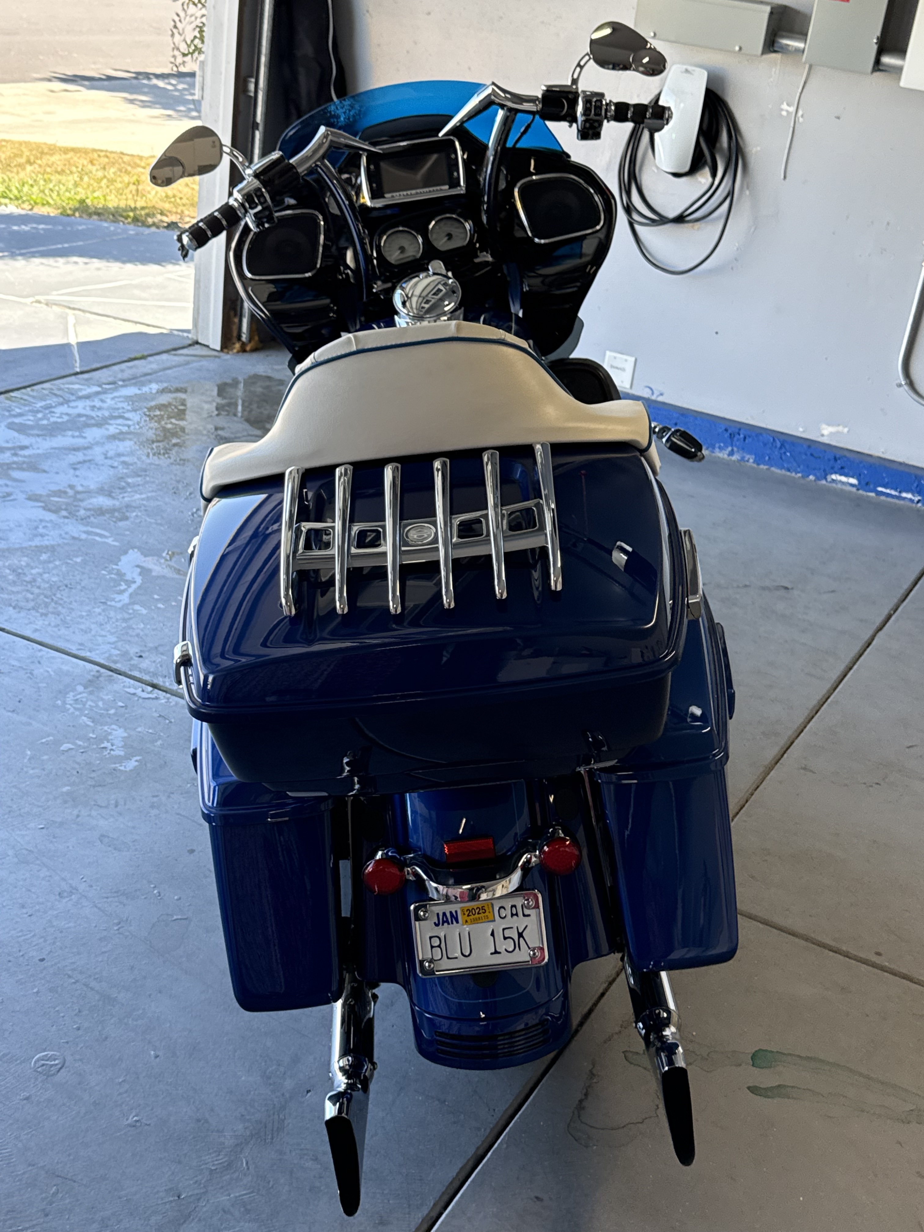 2015 Harley-Davidson ROAD GLIDE® CUSTOM BASE BASE in Stockton, CA