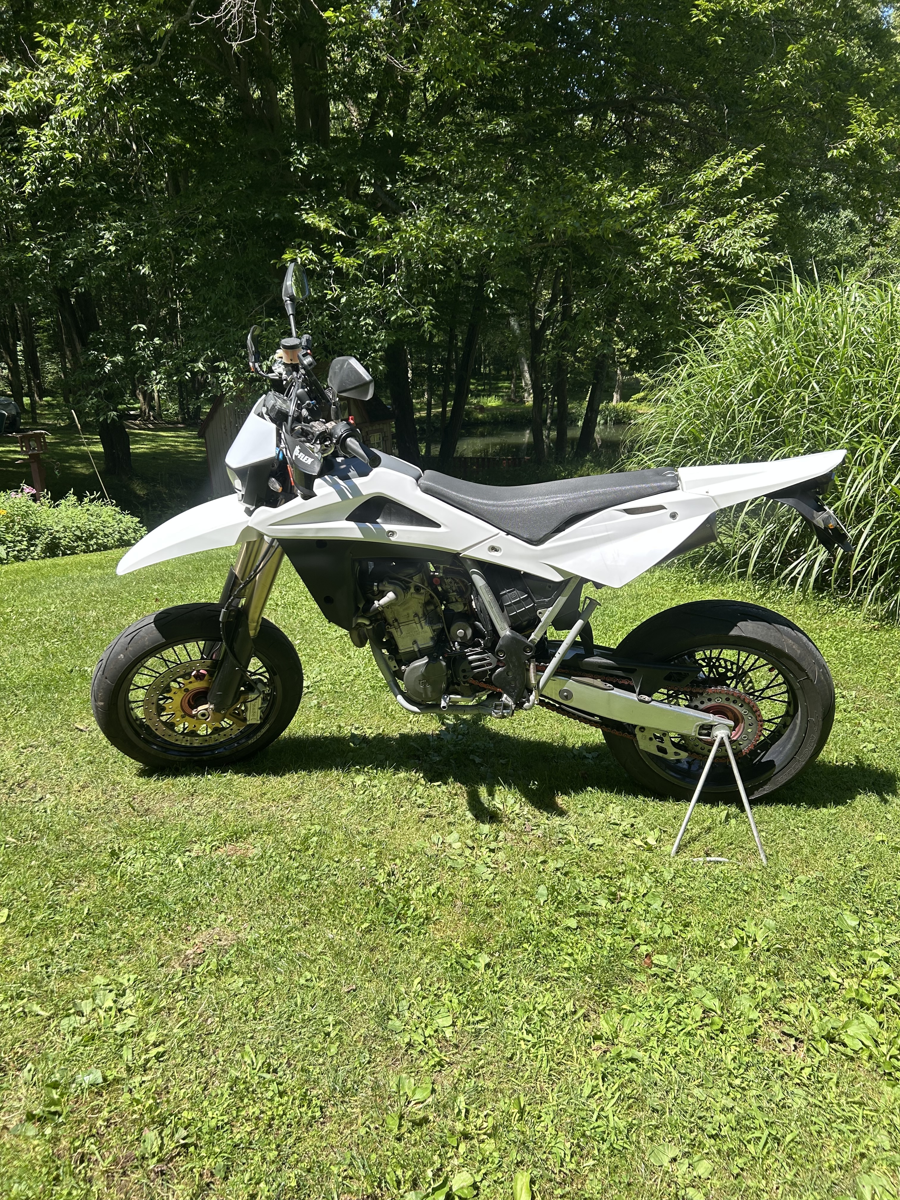 2006 Husqvarna 450 SMR in stahlstown PA