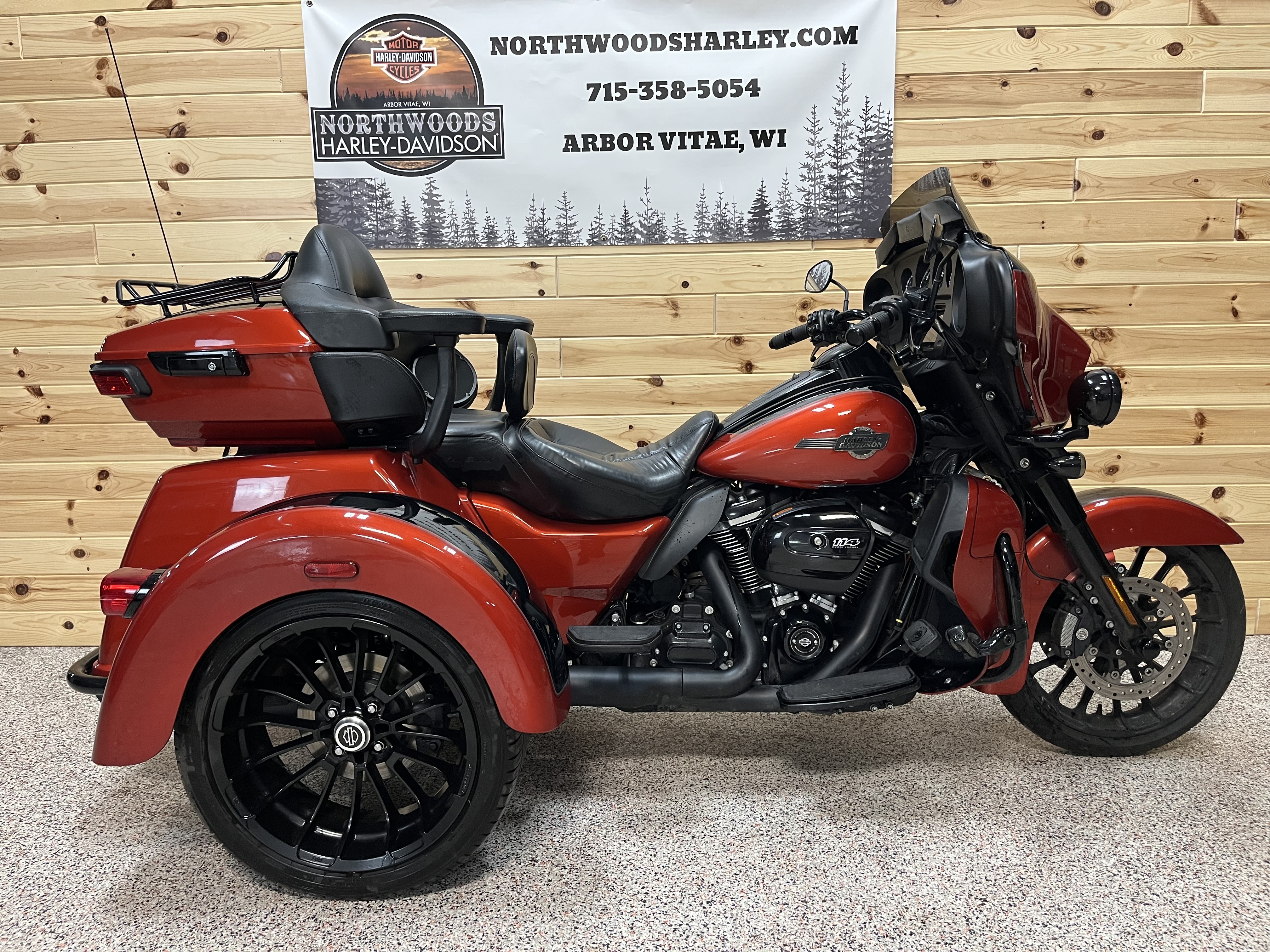 2025 Harley-Davidson Tri Glide® Ultra ULTRA CLASSIC in Woodruff, WI