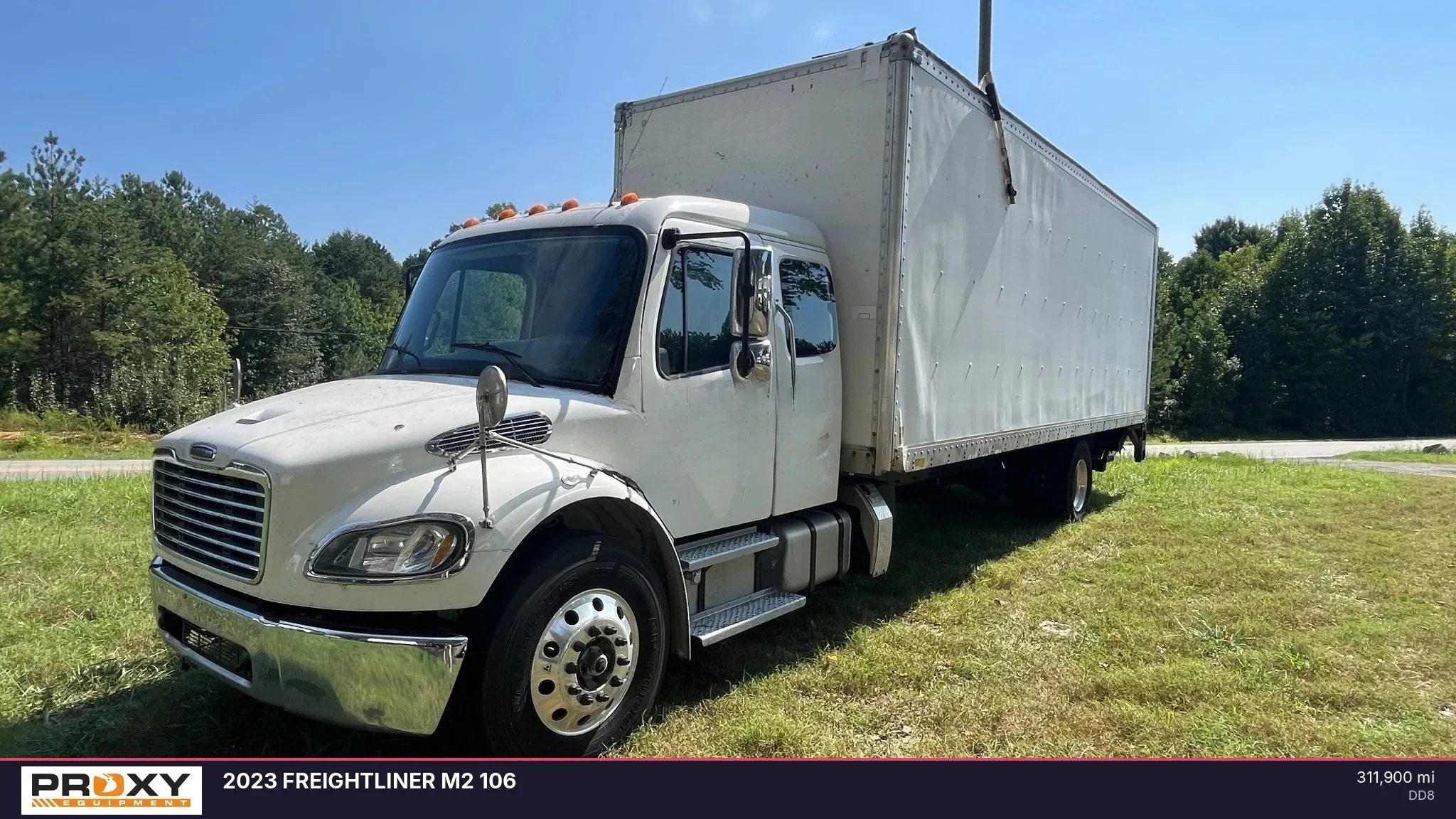 2023 FREIGHTLINER BUSINESS CLASS M2 106 in Greensboro, NC