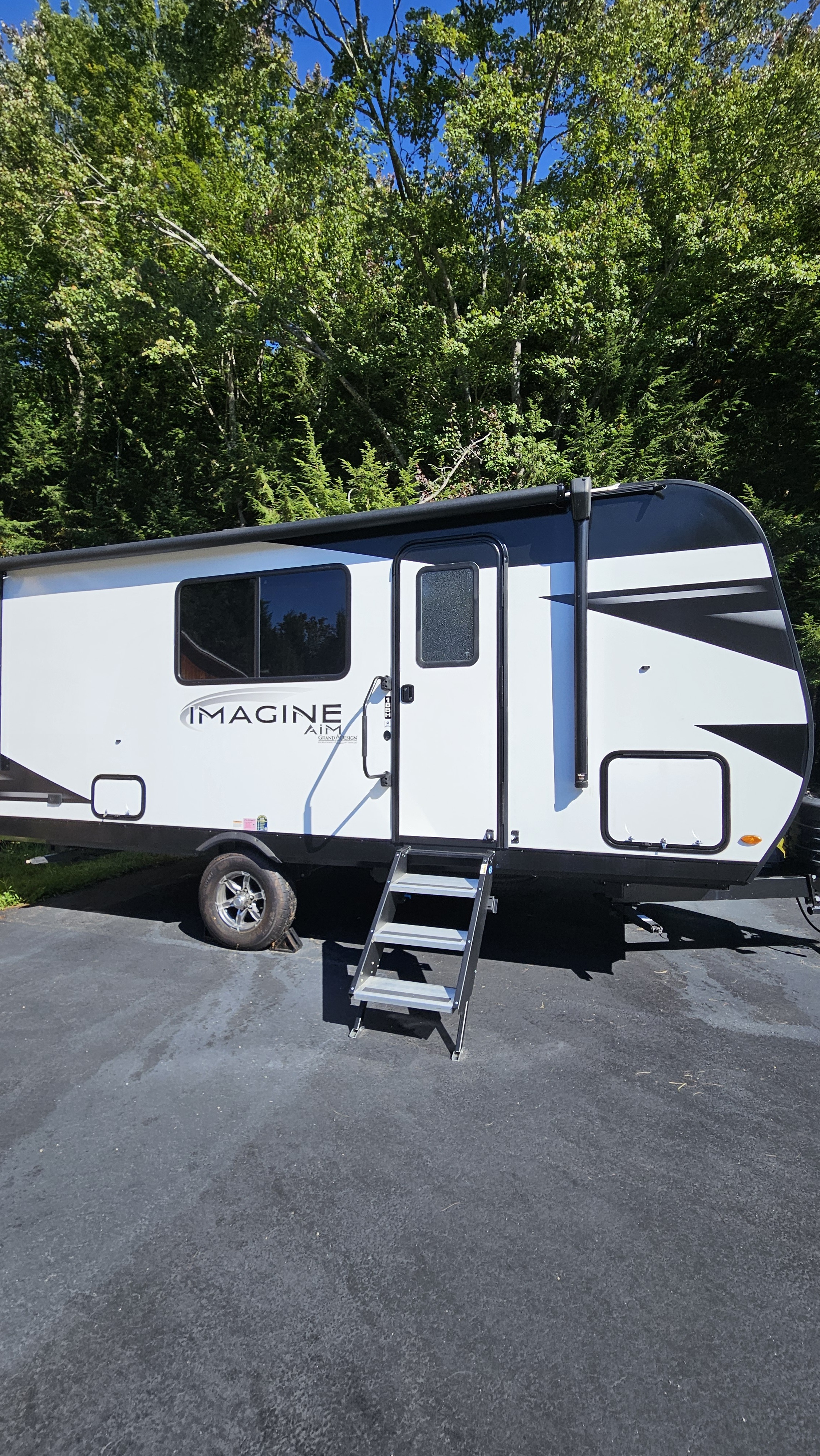 2023 Grand Design IMAGINE AIM 18BH RV