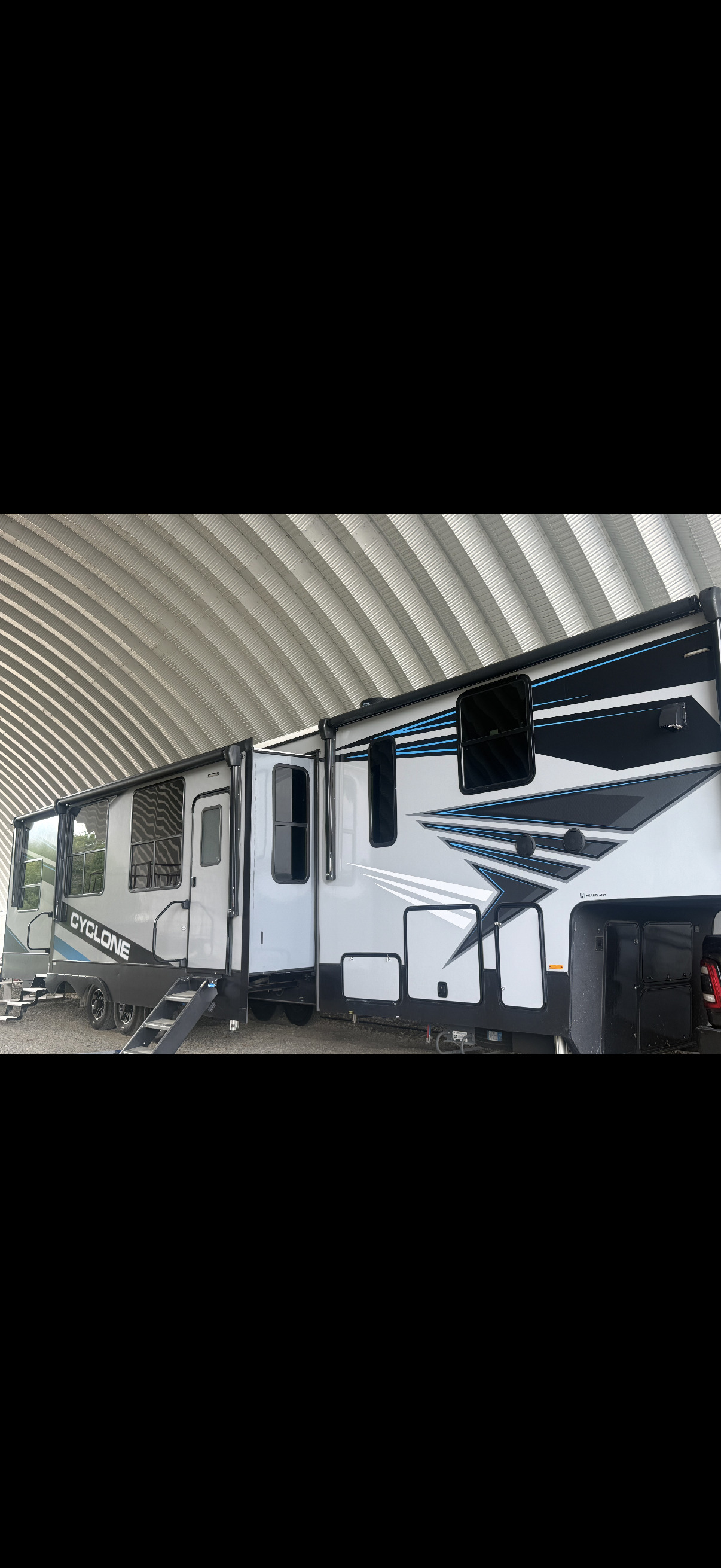 2023 Heartland CYCLONE 4014C RV