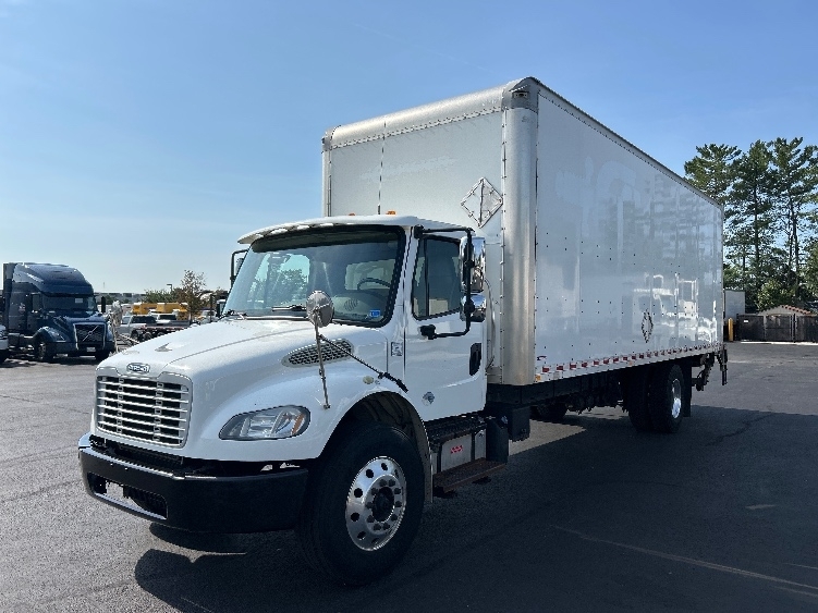 2019 FREIGHTLINER BUSINESS CLASS M2 106 in Sterling, VA