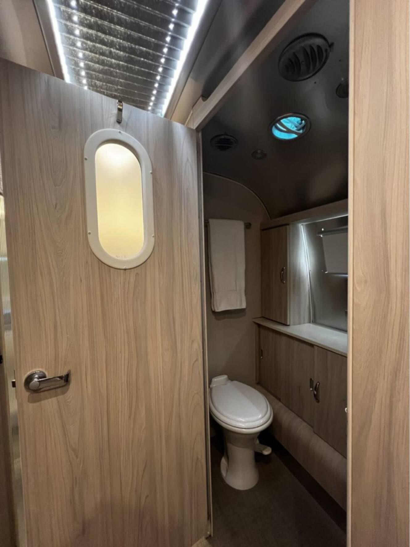 A photo of this 2021 Airstream Globetrotter 30RB Twin