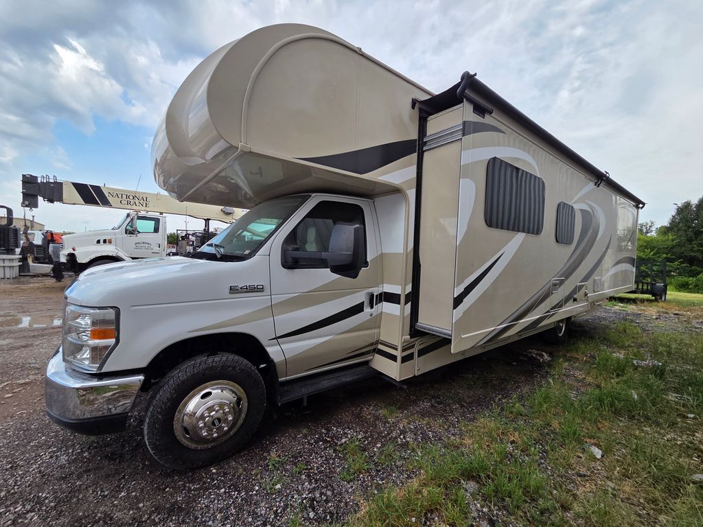 2015 Thor Motor Coach Chateau 31W in wichita KS