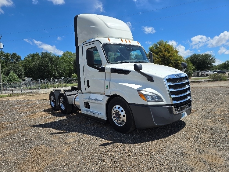 2023 Freightliner T12664ST in Greensboro, NC