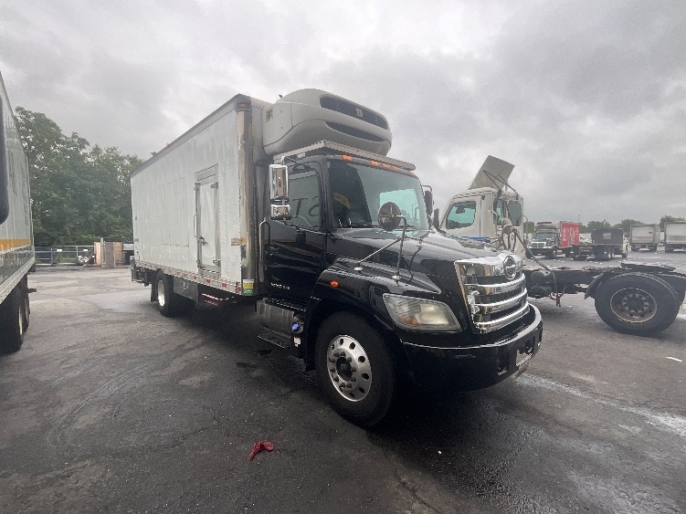 2020 HINO 268 in Milford, DE