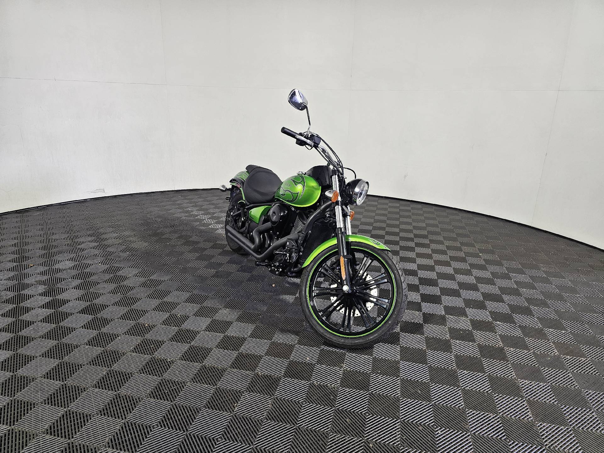 2014 Kawasaki VULCAN 900 CUSTOM SE in Athens, OH