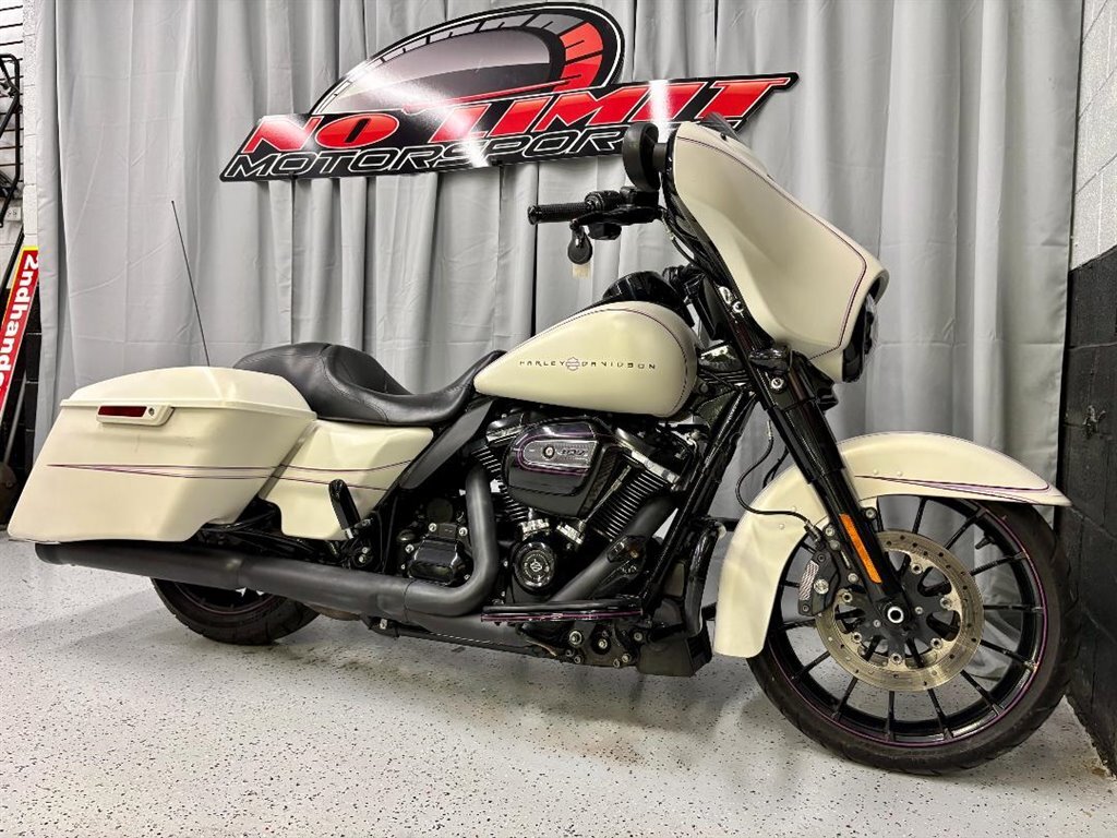 2018 Harley-Davidson FLHXS STREET GLIDE BASE in Belmont, NC