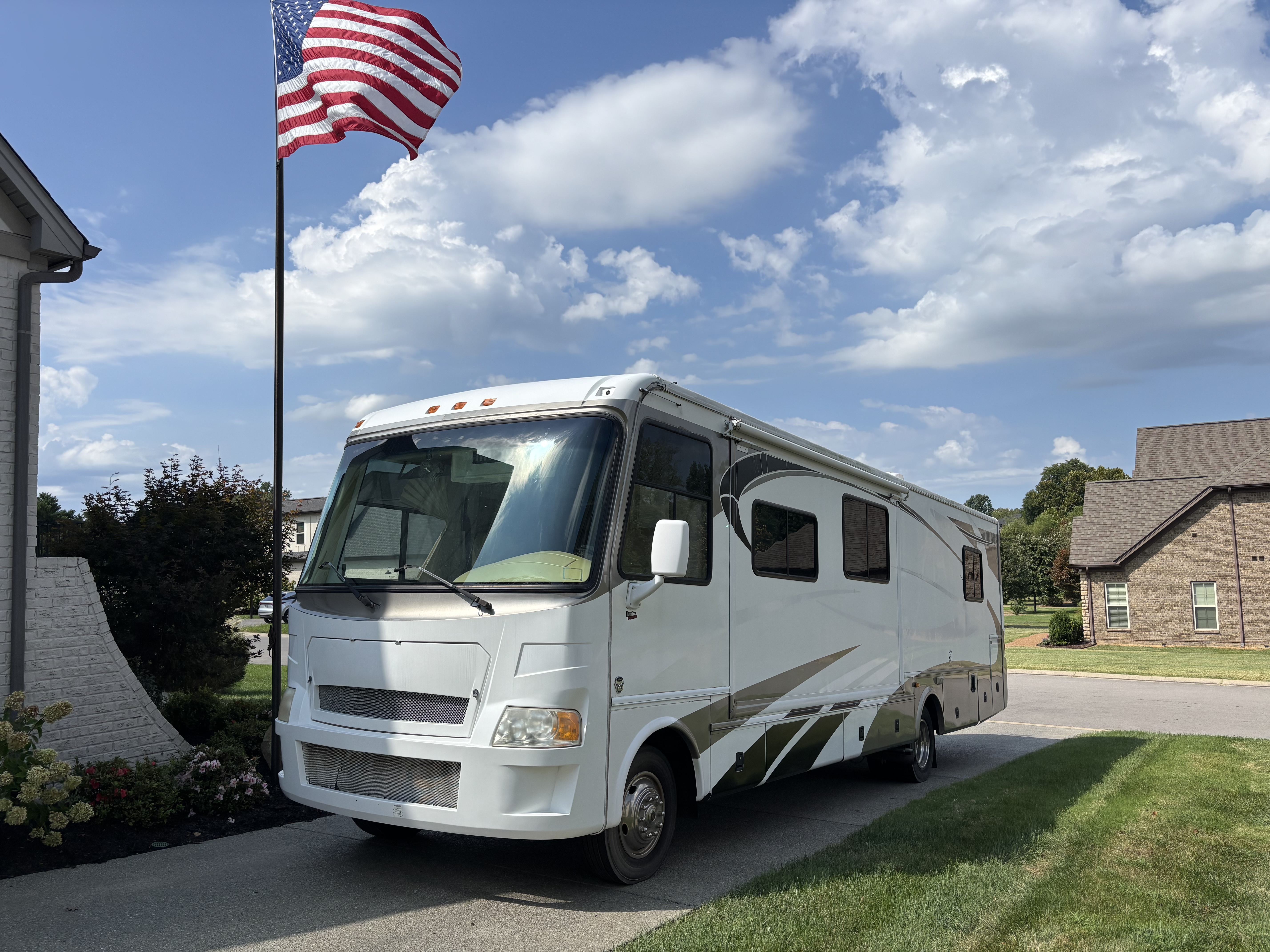 2010 Damon DAYBREAK 34SS RV
