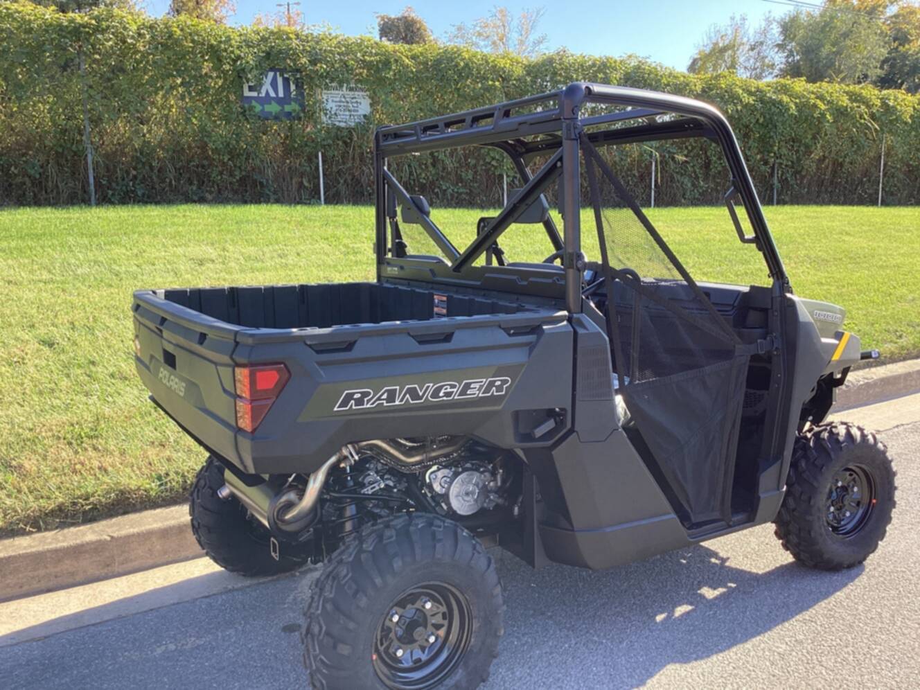 A photo of this 2026 Polaris Ranger 1000 EPS