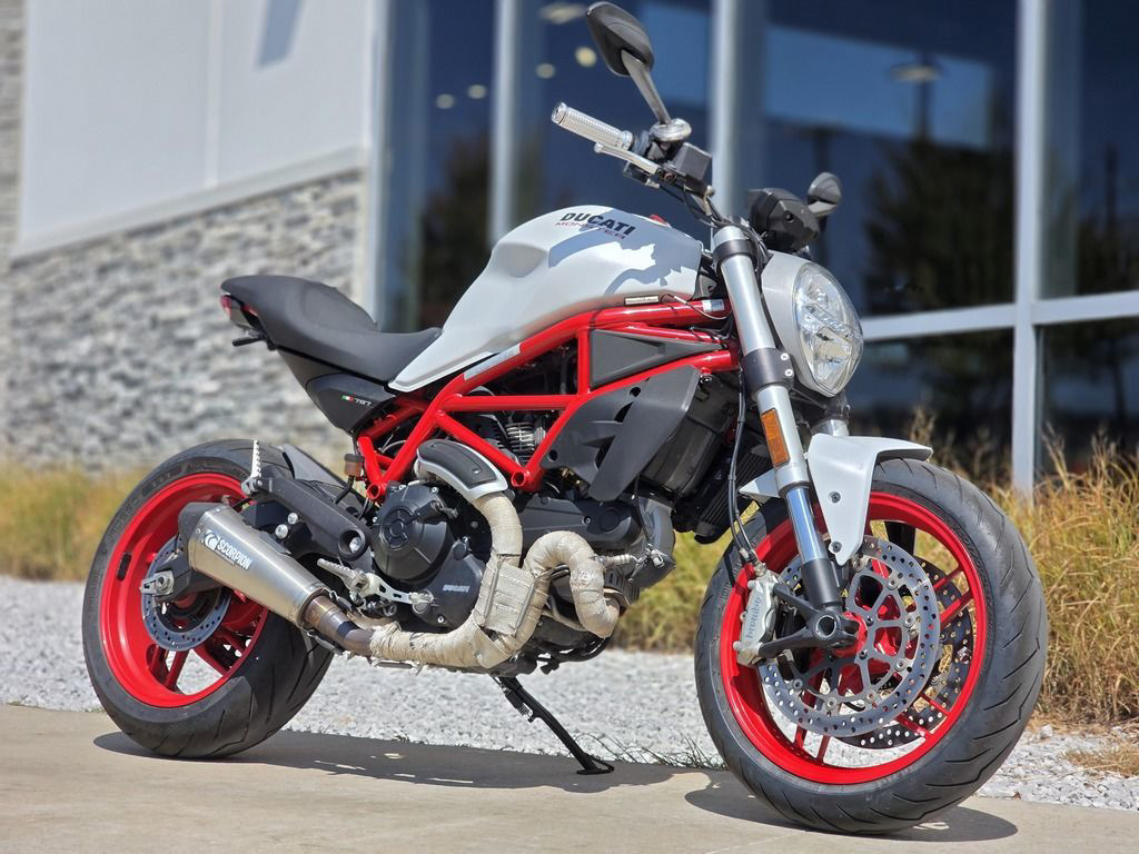 2017 Ducati Monster 797 Star White Silk 797 in Mckinney, TX