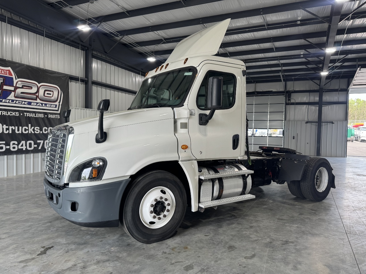 2017 FREIGHTLINER CASCADIA 125 in Pell City, AL