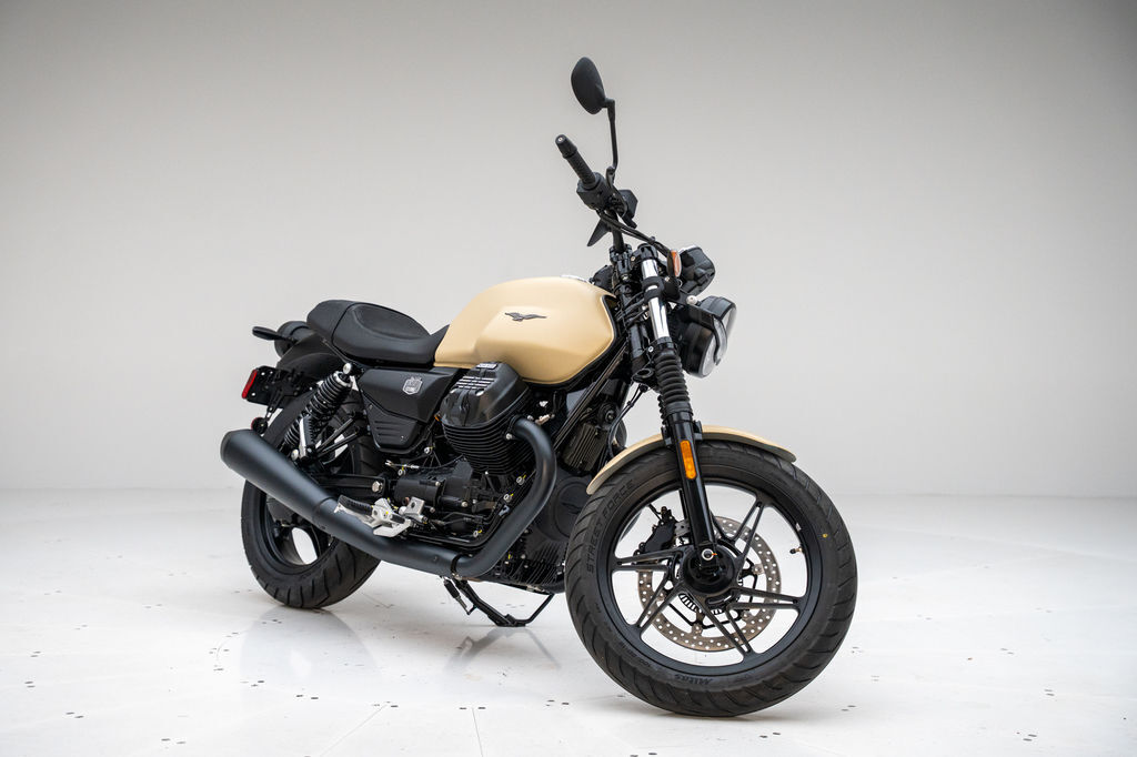 2027 Moto Guzzi V7 Stone STONE in Zionsville, IN