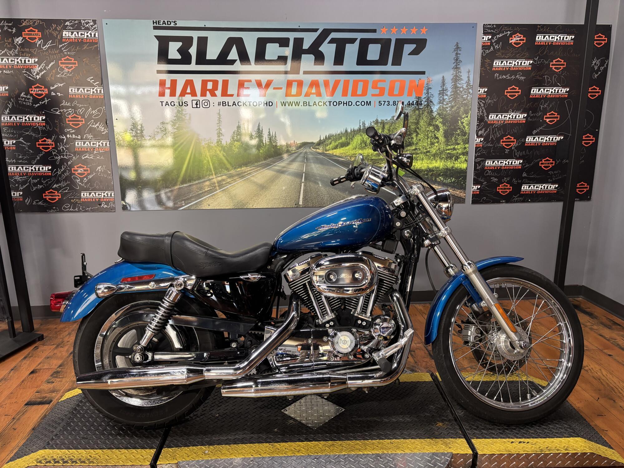2005 Harley-Davidson 1200 Custom in Columbia, MO