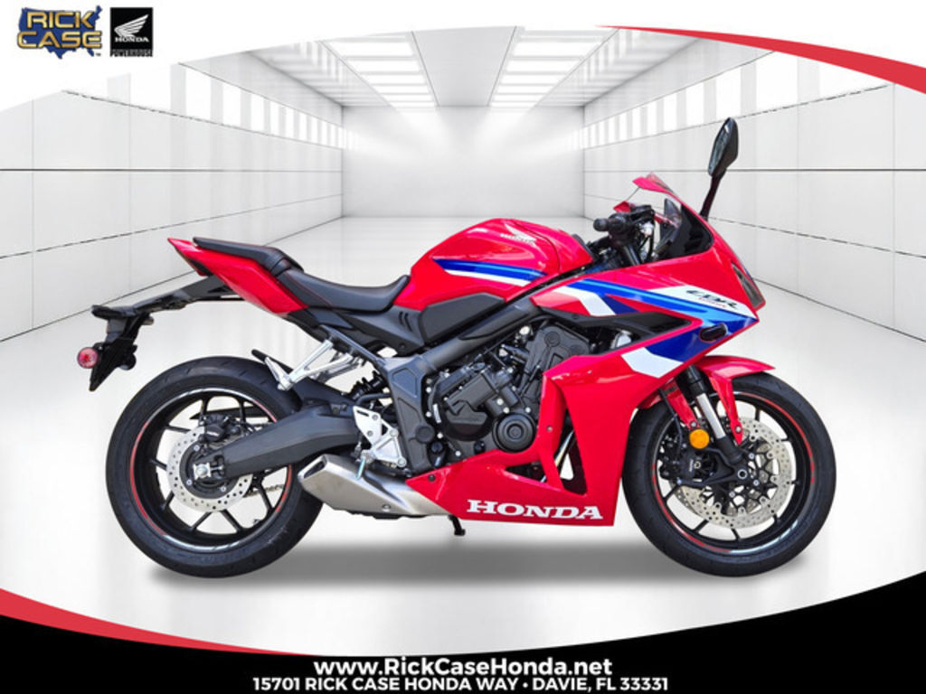 2026 Honda® CBR650R E-Clutch BASE in Davie, FL