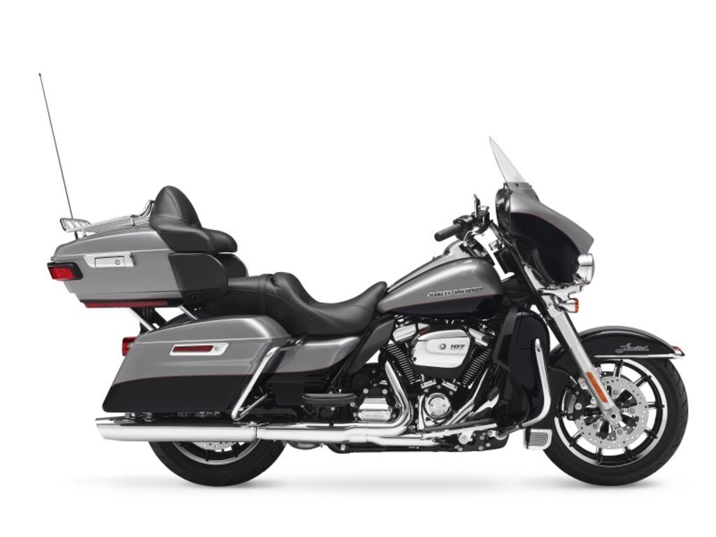 2017 Harley-Davidson® FLHTK - Ultra Limited ULTRA LIMITED in Augusta, ME