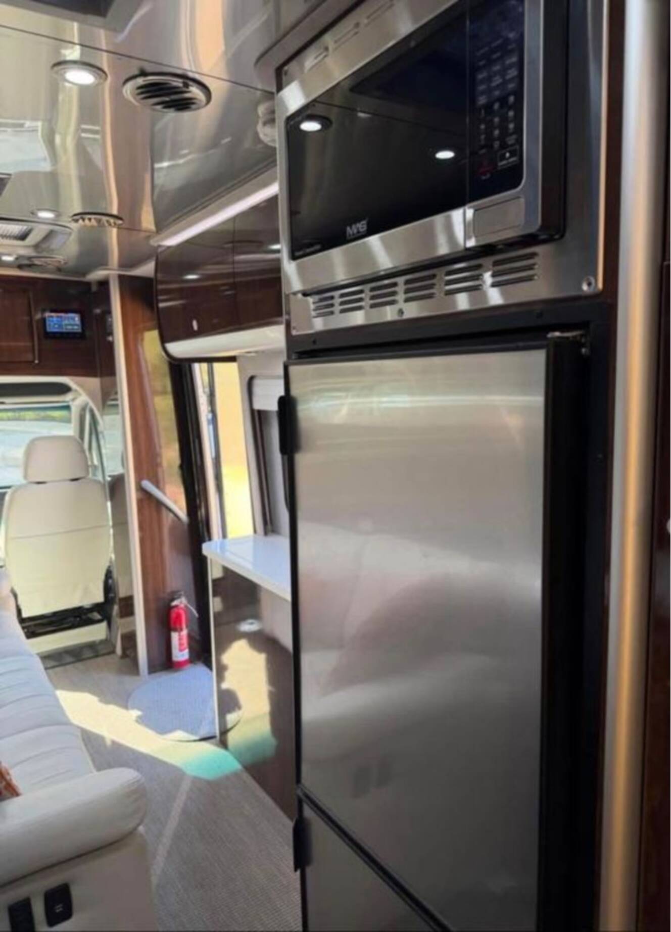 A photo of this 2019 Airstream Atlas Atlas Murphy Suite