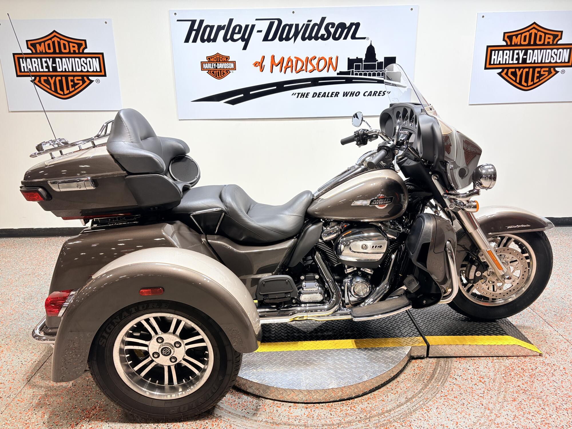 2023 Harley-Davidson Tri Glide Ultra ULTRA CLASSIC in Madison, WI