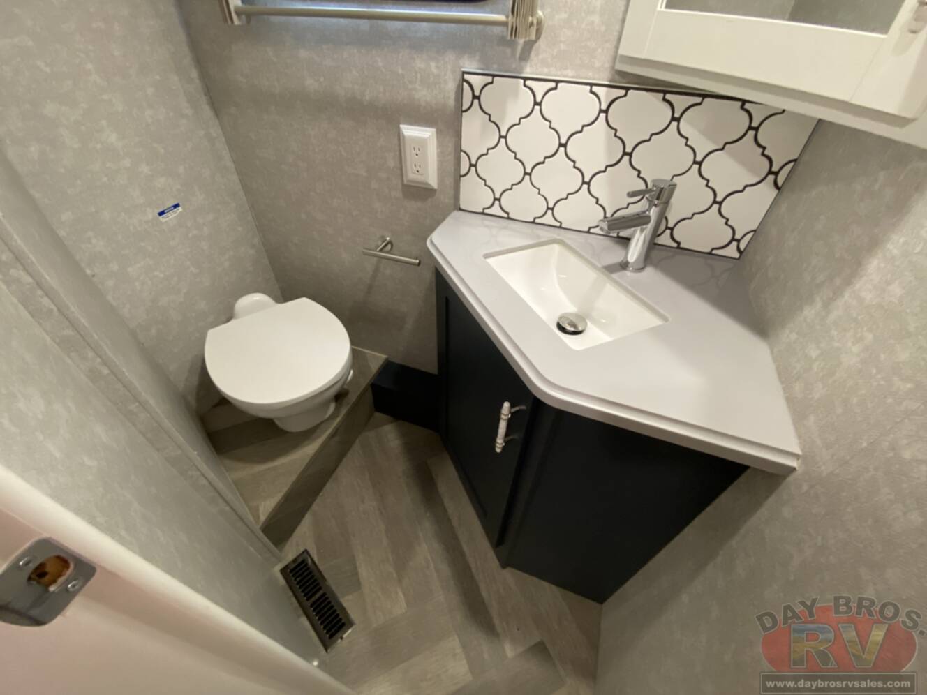 A photo of this 2025 Winnebago Adventurer 35F