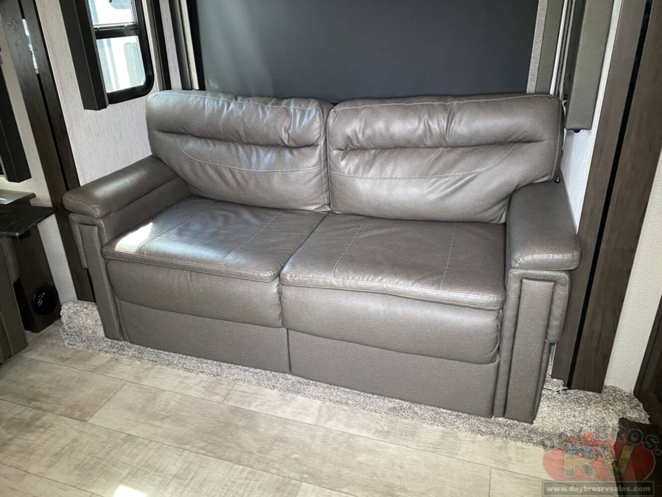 A photo of this 2021 Grand Design Momentum 376THS