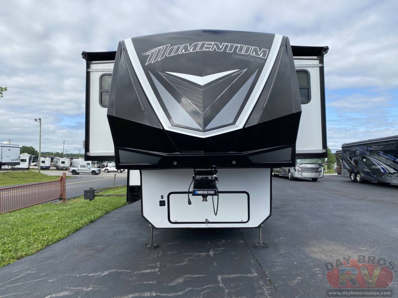 A photo of this 2021 Grand Design Momentum 376THS