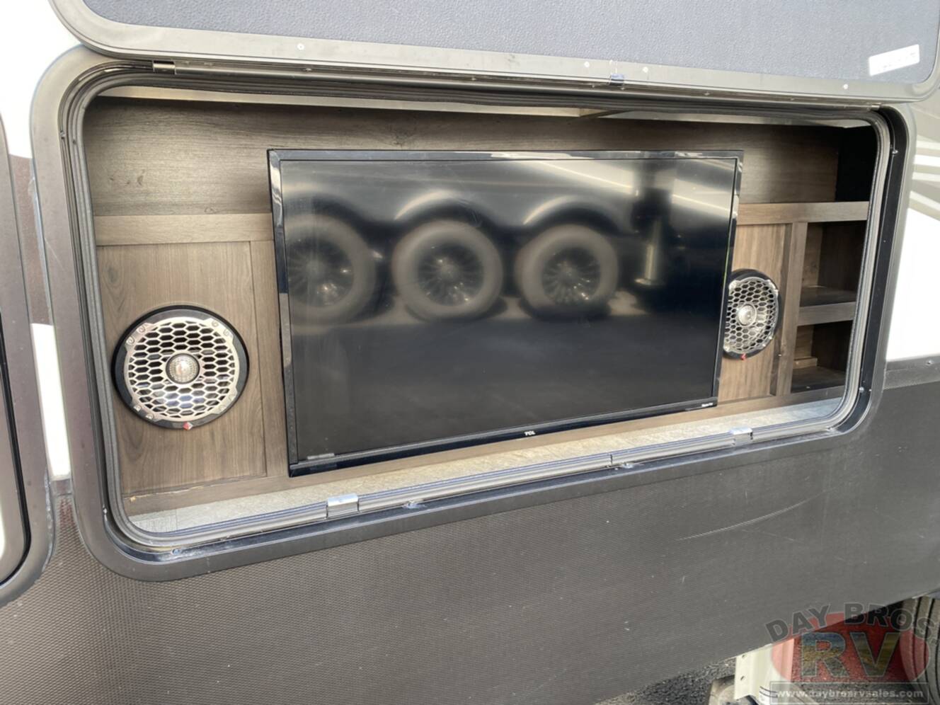 A photo of this 2021 Grand Design Momentum 376THS