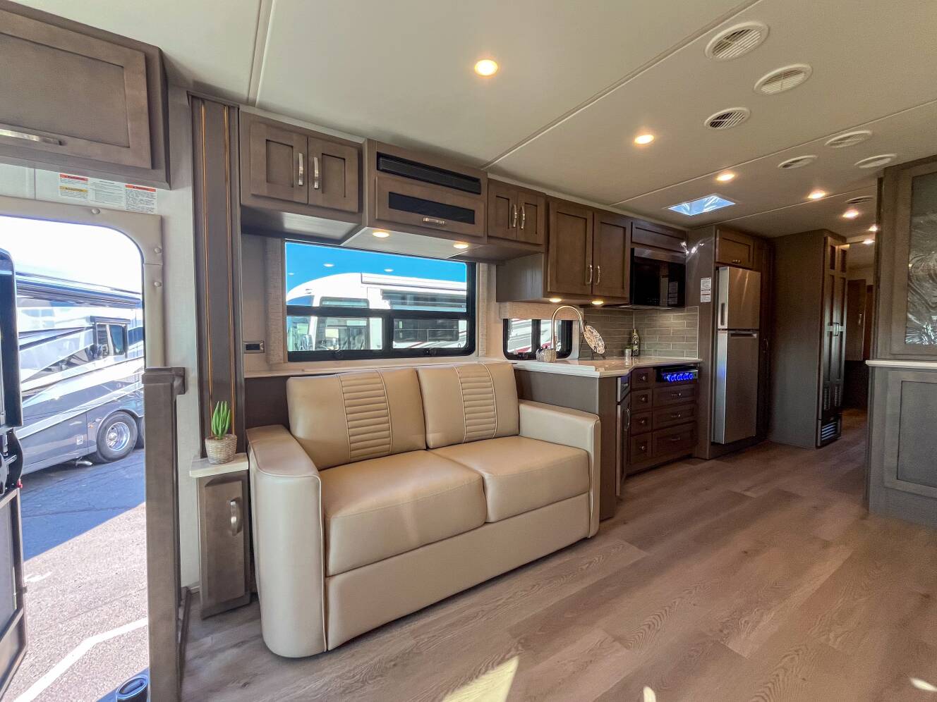 A photo of this 2026 Newmar Bay Star 3626