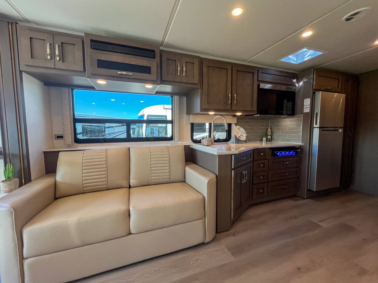 A photo of this 2026 Newmar Bay Star 3626