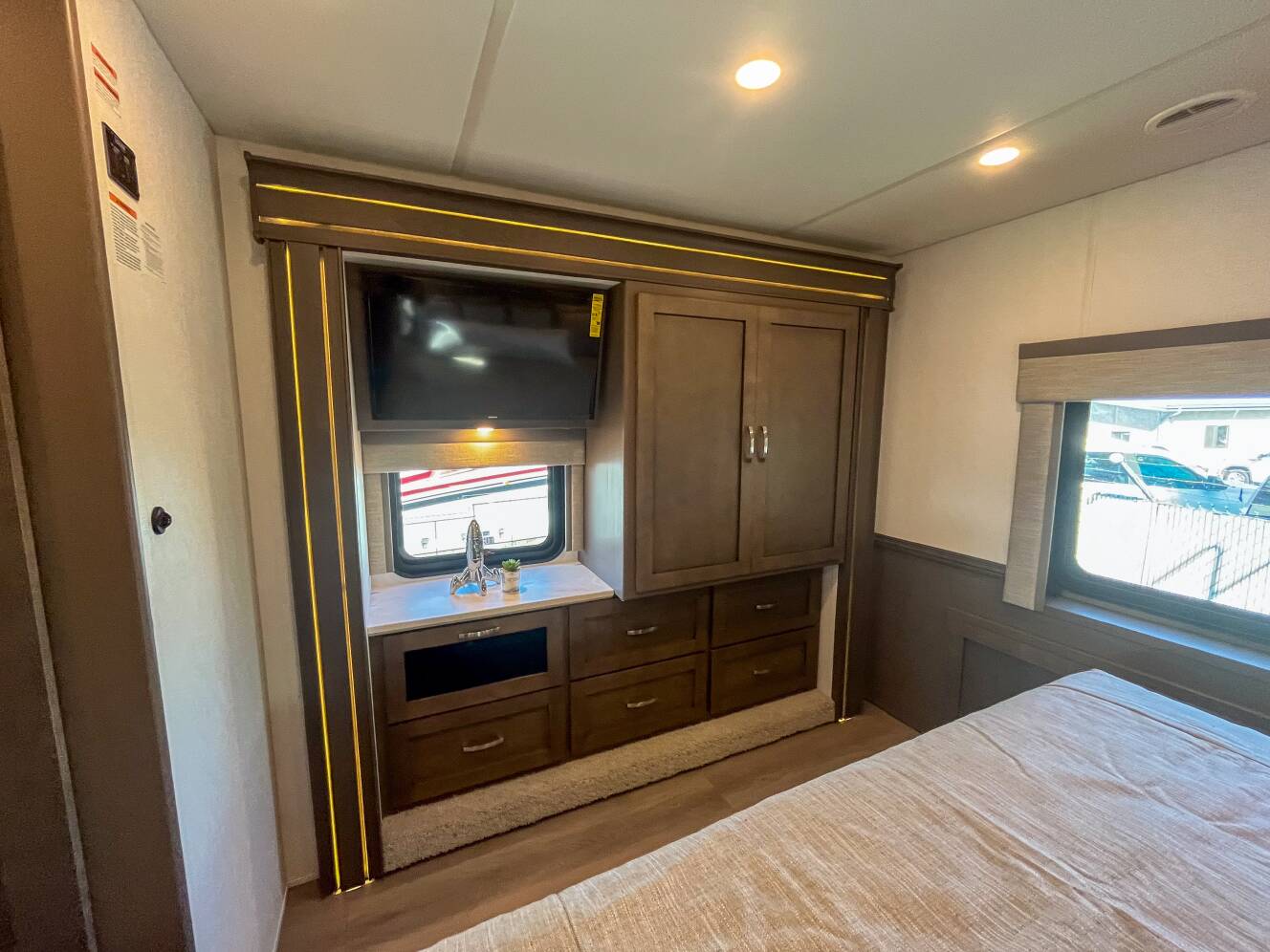A photo of this 2026 Newmar Bay Star 3626