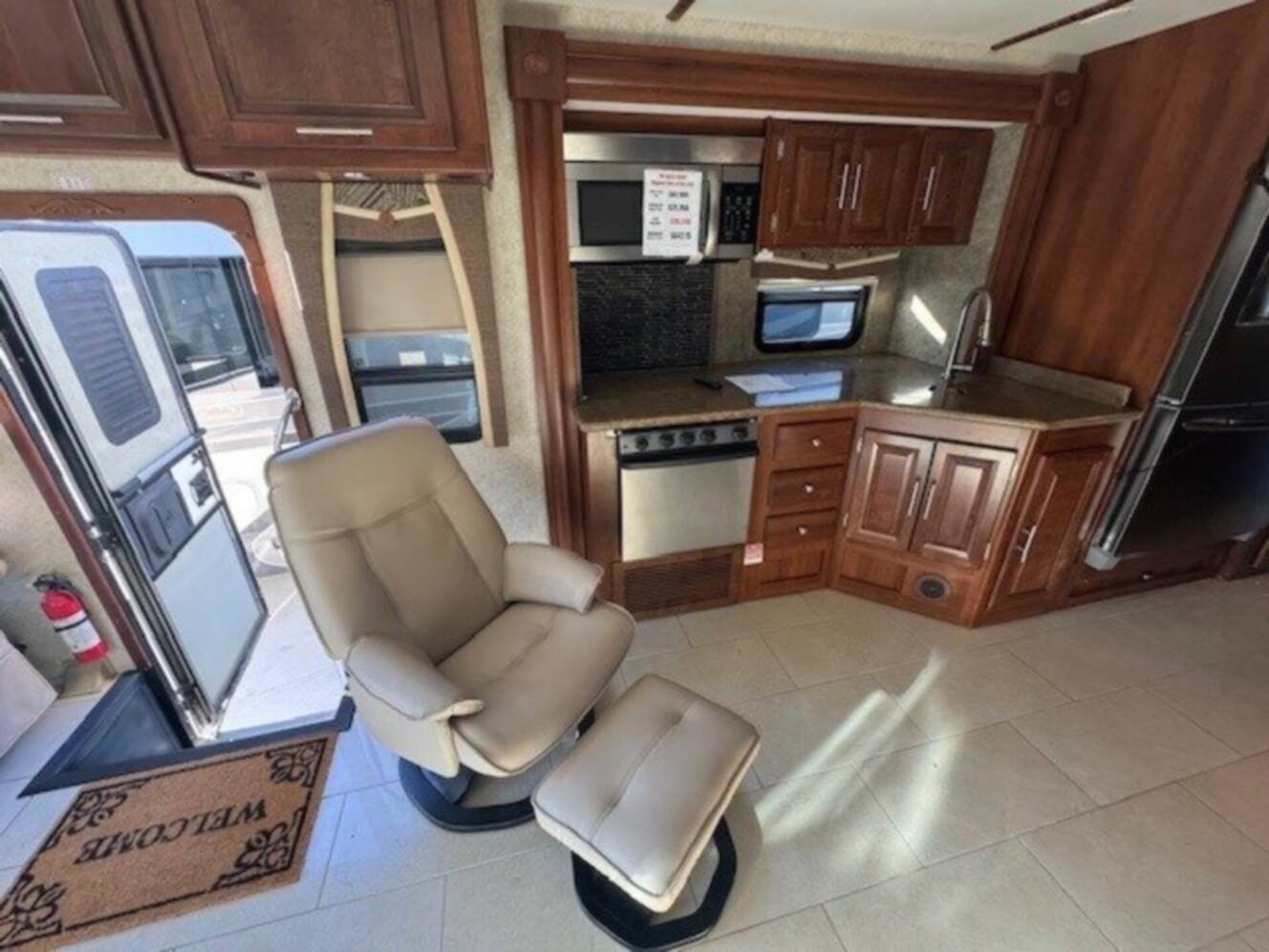 A photo of this 2015 Forest River GEORGETOWN XL 334QS