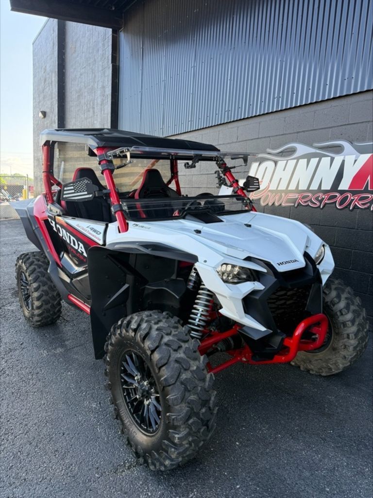 2023 Honda® Talon 1000X FOX Live Valve in bedford OH