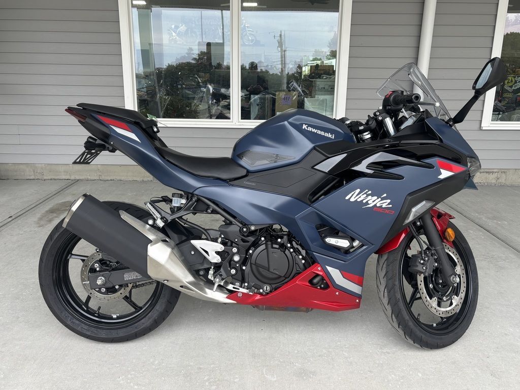 2026 Kawasaki Ninja® 500 SE ABS SE ABS in Swanzey, NH