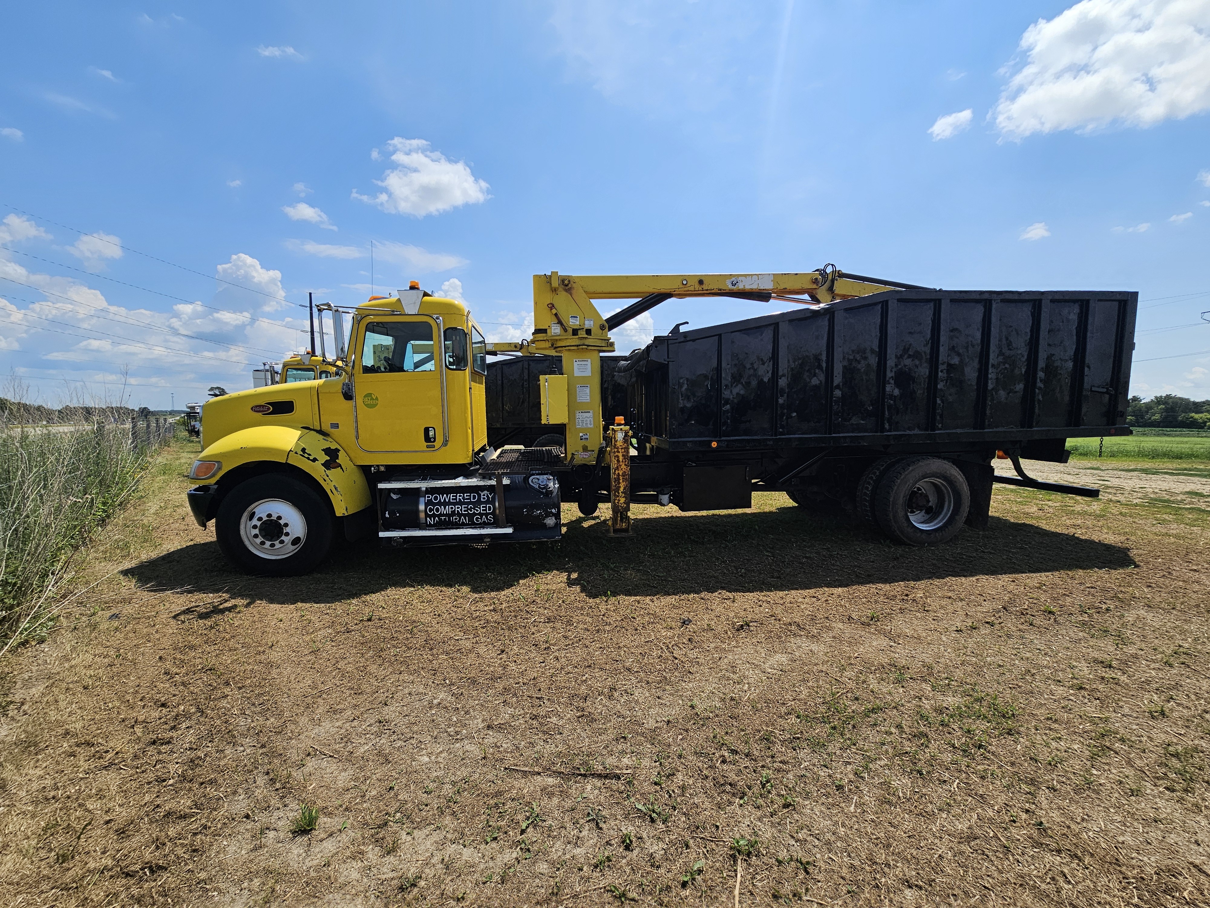 2014 Peterbuilt 382 in Edgerton, WI