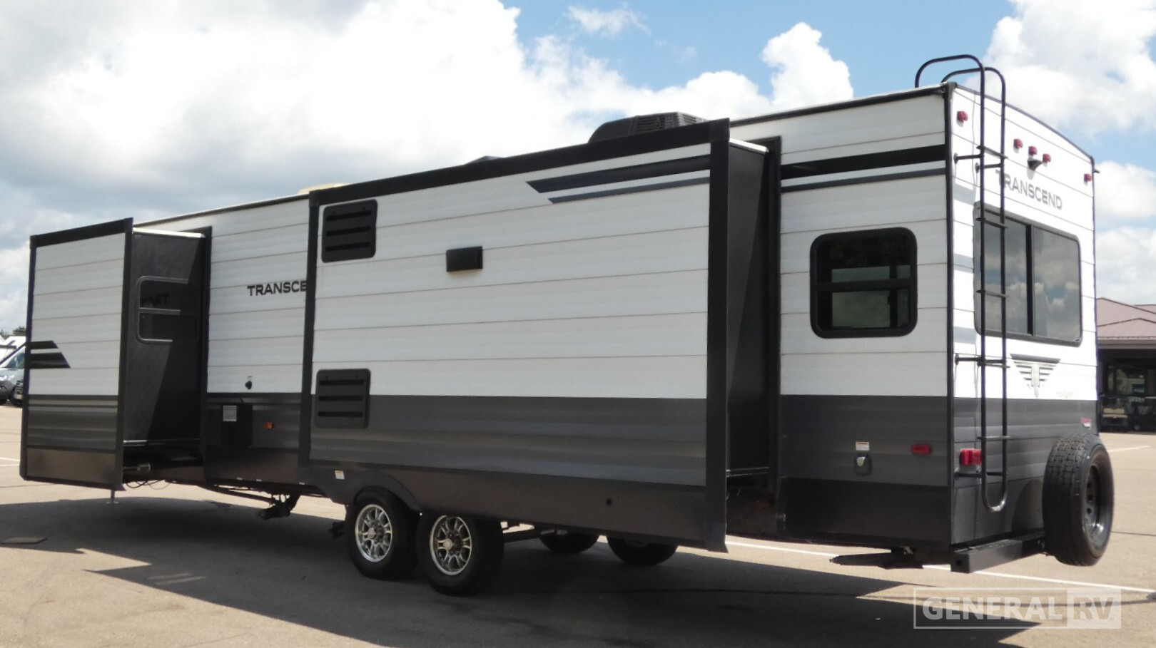 2019 Grand Design TRANSCEND 31RLS in clarkston MI