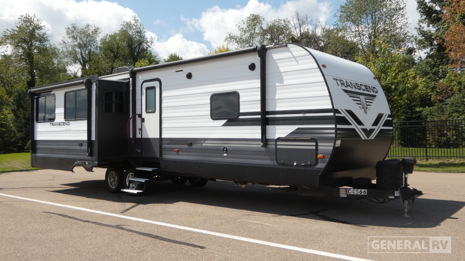 2019 Grand Design TRANSCEND 31RLS in clarkston MI