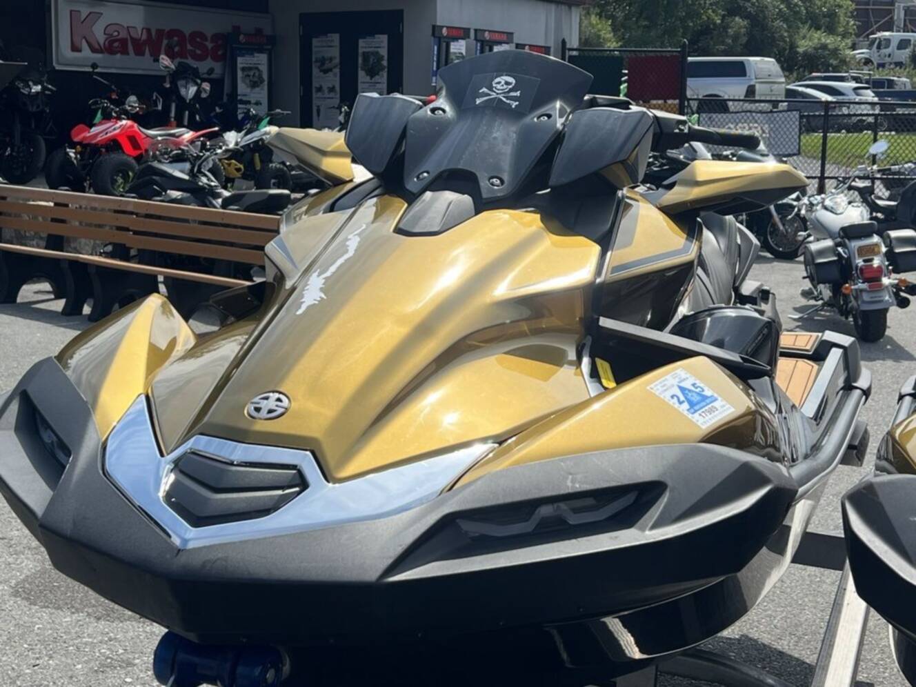 A photo of this 2023 Kawasaki Ultra® 310LX