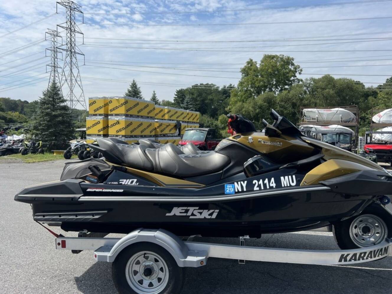 A photo of this 2023 Kawasaki Ultra® 310LX