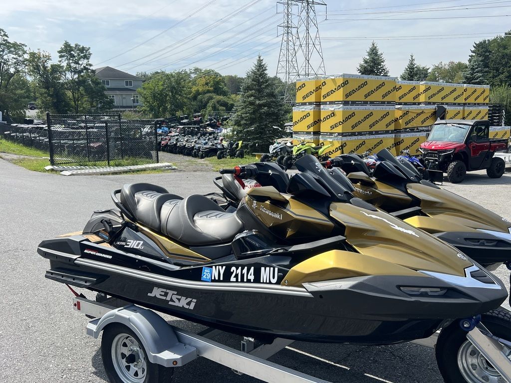 2023 Kawasaki Ultra® 310LX in poughkeepsie NY
