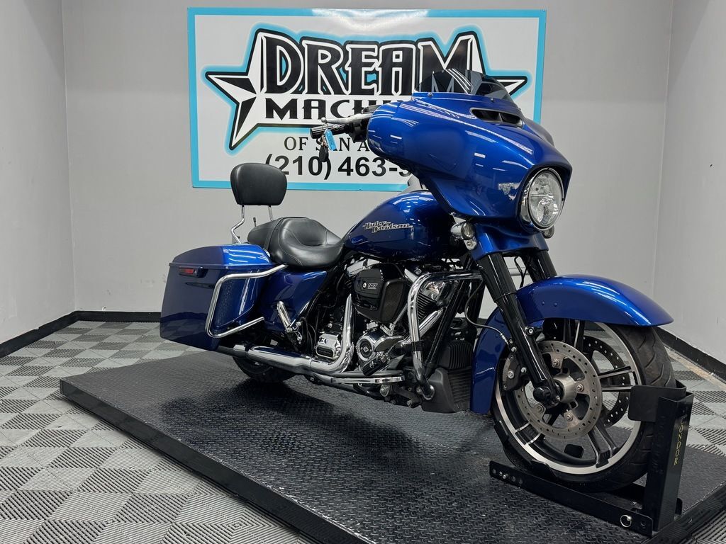 2017 Harley-Davidson® FLHXS - Street Glide® Special SPECIAL in San Antonio, TX