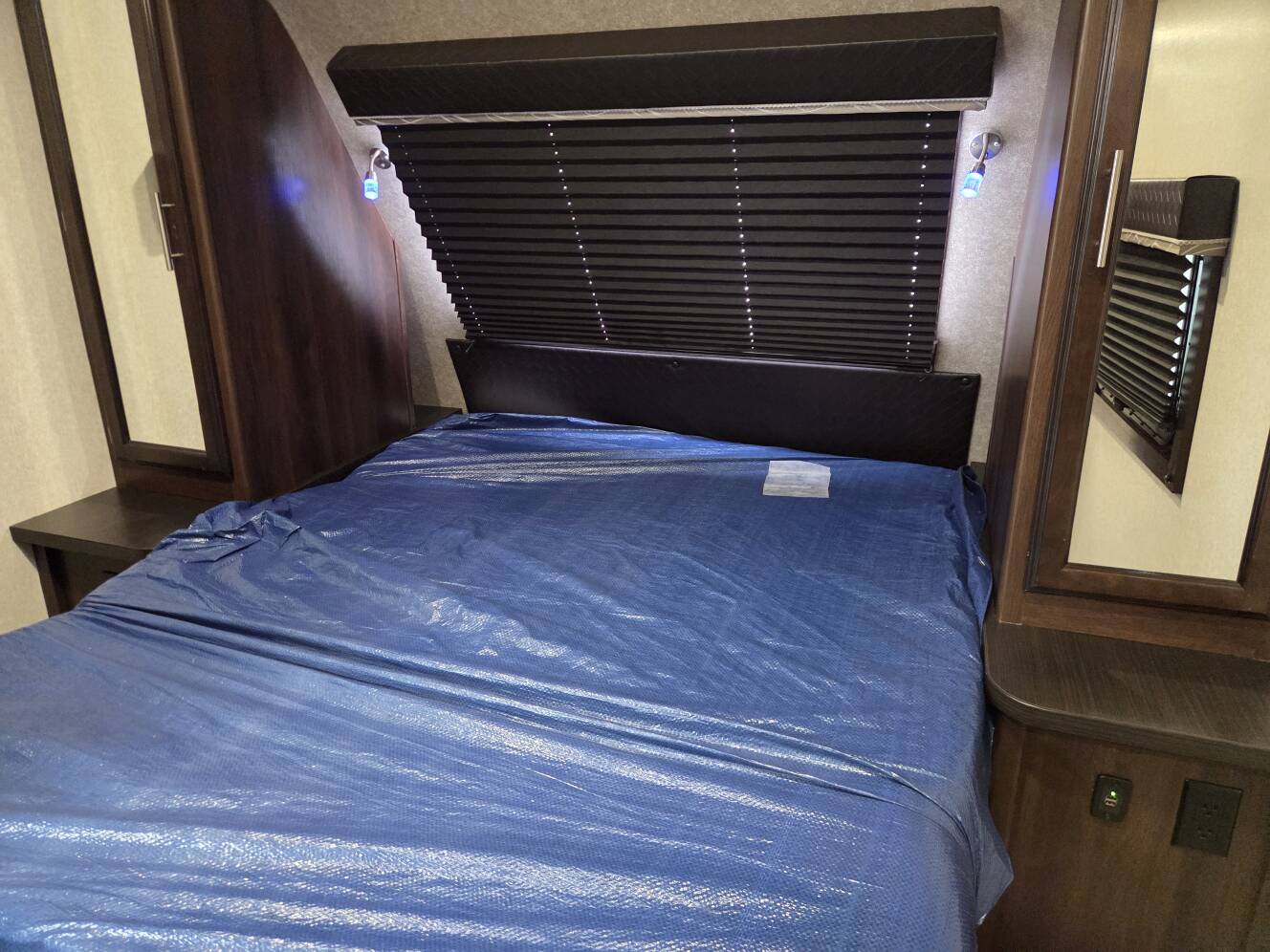 A photo of this 2018 Jayco White Hawk 31RL