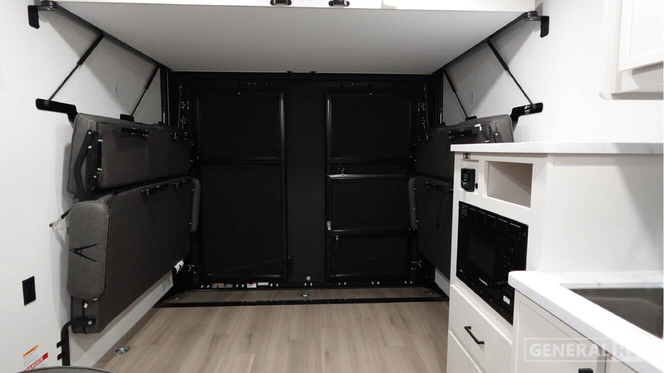 A photo of this 2026 Grand Design MOMENTUM 27MAV