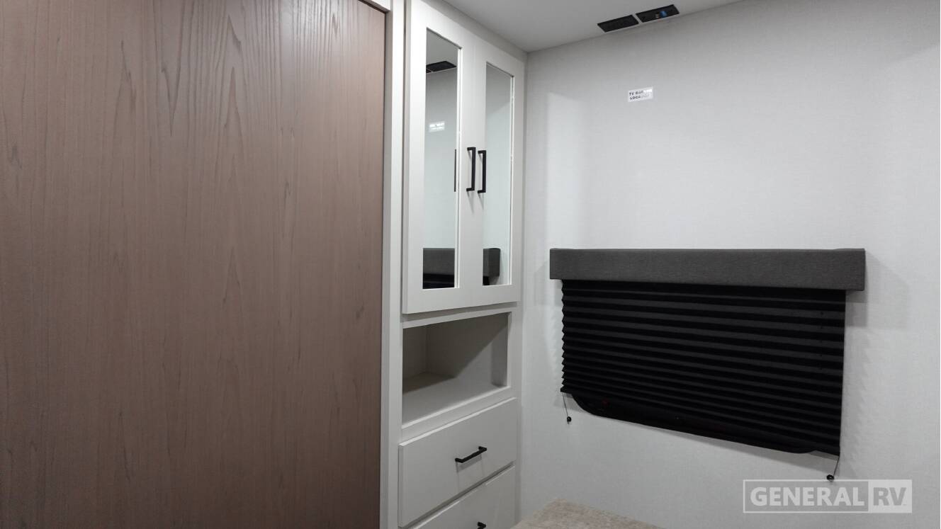 A photo of this 2026 Grand Design MOMENTUM 27MAV