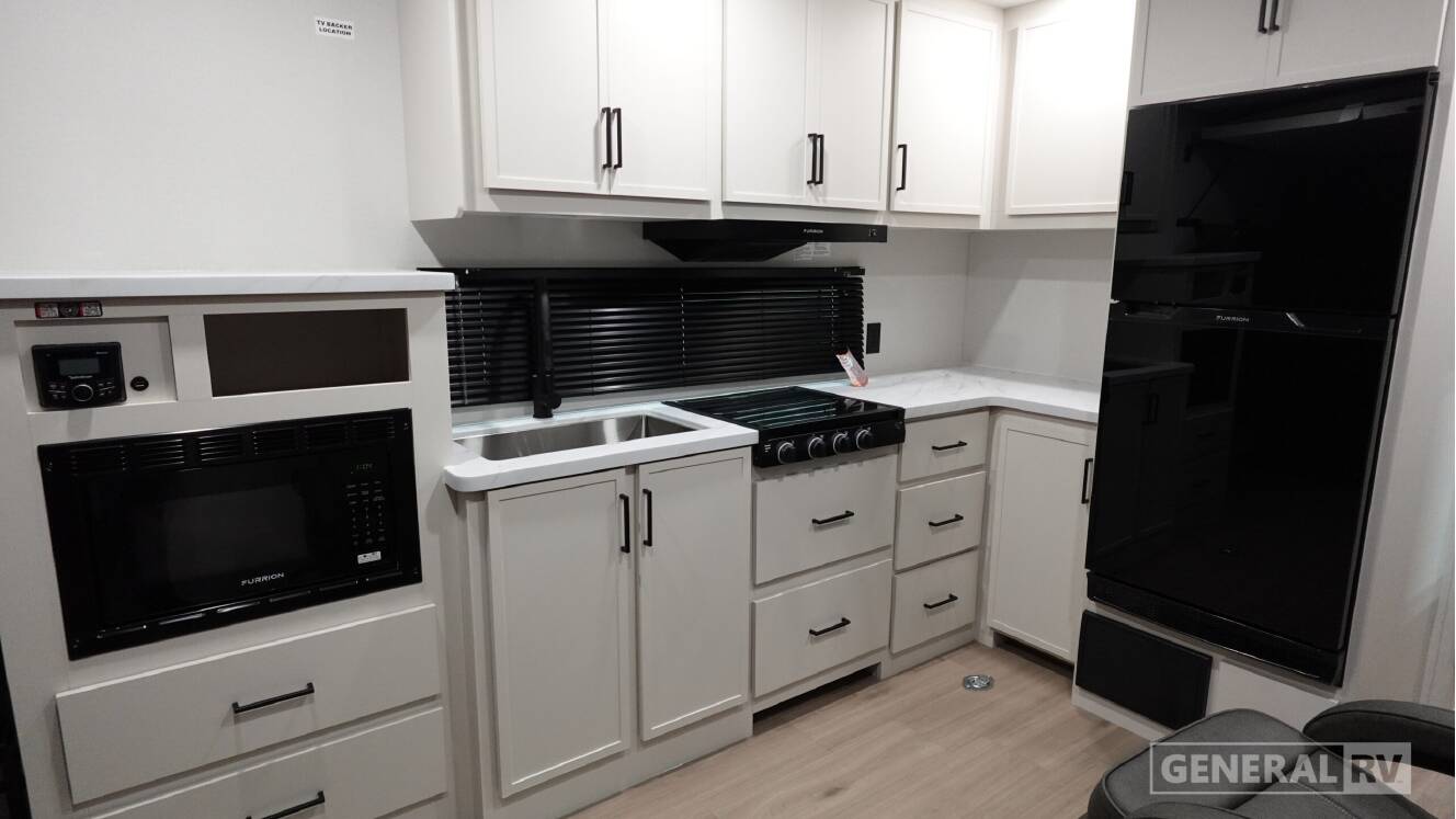 A photo of this 2026 Grand Design MOMENTUM 27MAV