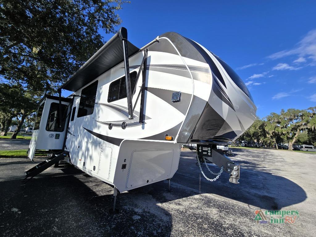 2024 Grand Design Solitude 376RD / 376RD-R in seffner FL