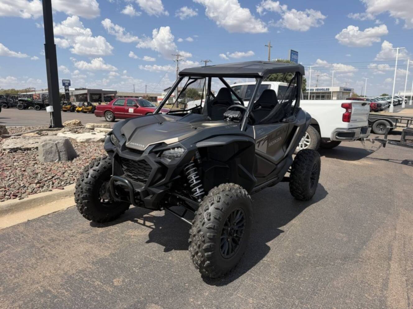 A photo of this 2026 Honda® Talon 1000R FOX Live Valve