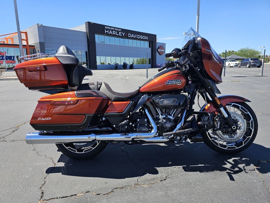 2023 Harley-Davidson® FLHXSE - CVO Street Glide® CVO in Palmdale, CA