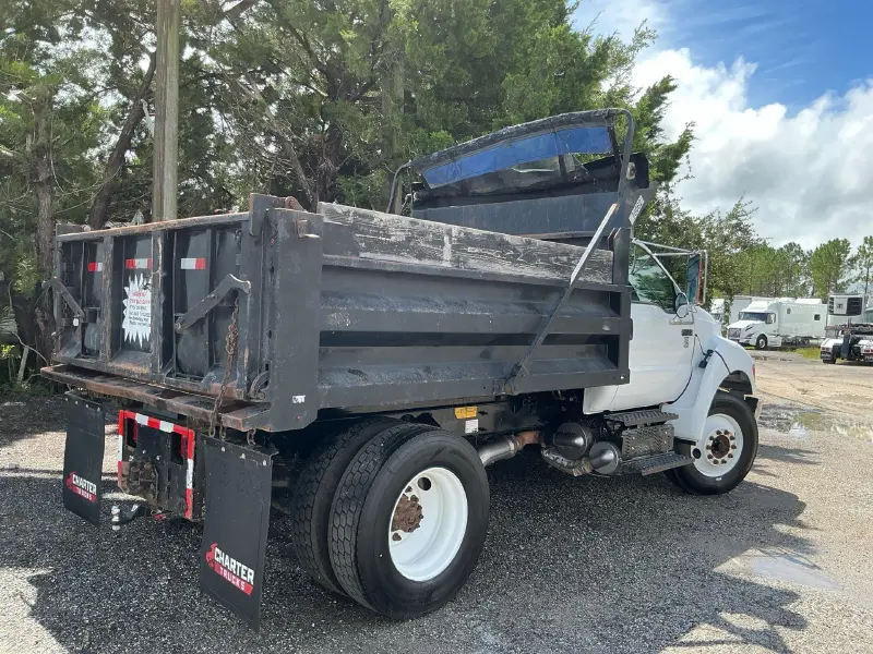 2015 Ford F750