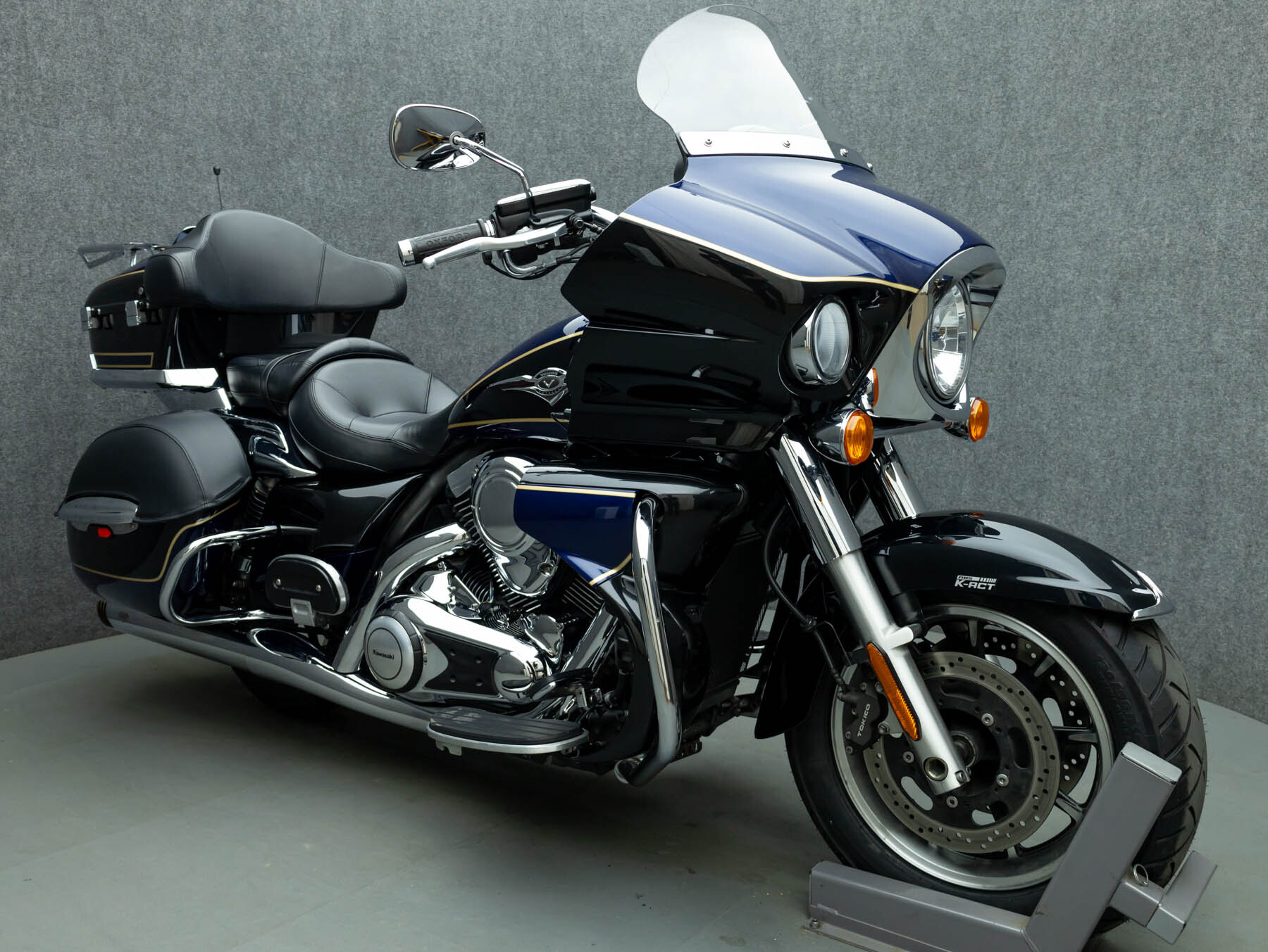 2013 Kawasaki VN1700 VULCAN 1700 VOYAGER W/ABS BASE in Pembroke, NH